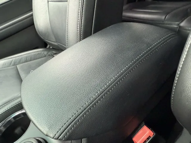 2017 Ford Explorer XLT photo 28