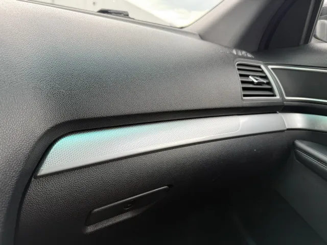 2017 Ford Explorer XLT photo 18