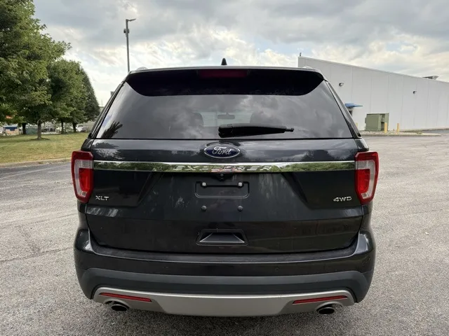 2017 Ford Explorer XLT photo 20