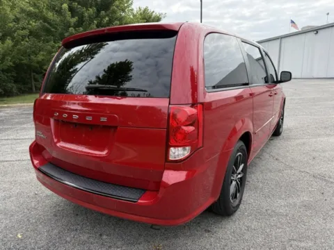 Another view of 2014 Dodge Grand Caravan SE for sale in Indianapolis, IN at Indy Luxury Motorsports