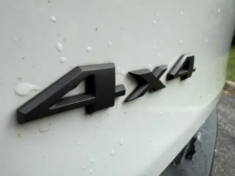 More photos of 2015 Jeep Cherokee Trailhawk at Indy Luxury Motorsports, IN