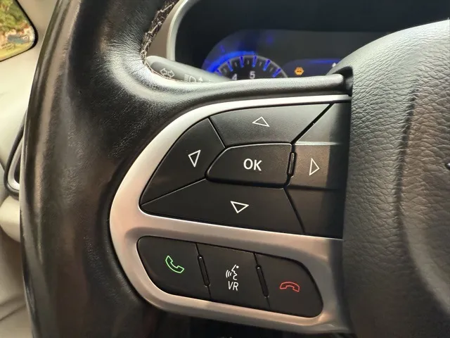2017 Chrysler Pacifica Touring Plus photo 23