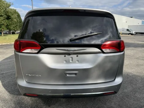More photos of 2017 Chrysler Pacifica Touring L Plus at Indy Luxury Motorsports, IN