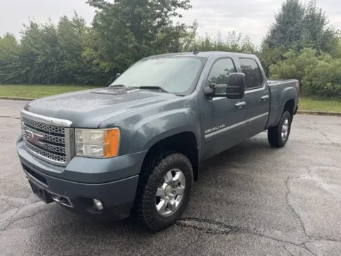 More photos of 2011 GMC Sierra 2500HD Denali at Indy Luxury Motorsports, IN