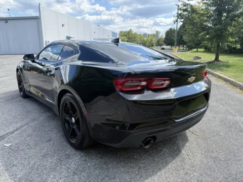 More photos of 2020 Chevrolet Camaro 1LT at Indy Luxury Motorsports, IN