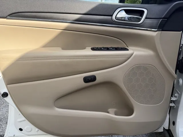 2019 Jeep Grand Cherokee Limited photo 22