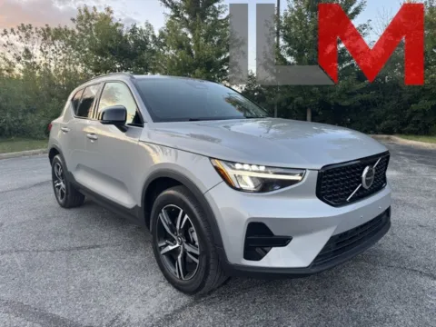 Silver 2024 Volvo XC40 B5 Core for sale in Indianapolis, IN