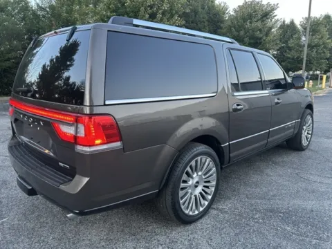 More photos of 2015 Lincoln Navigator L at Indy Luxury Motorsports, IN