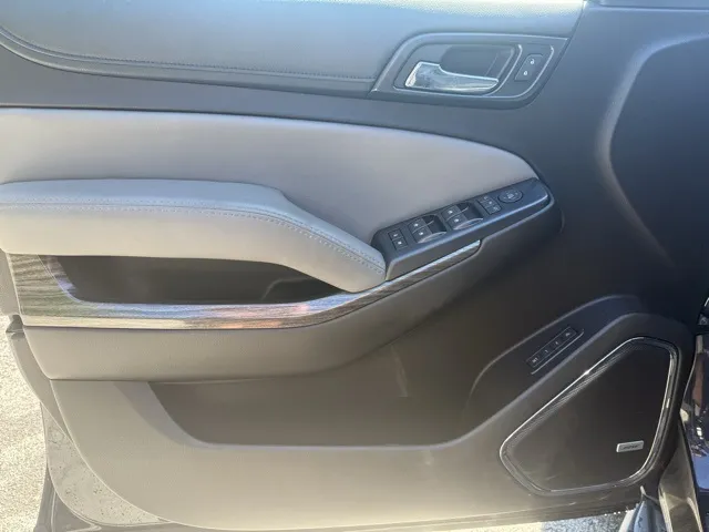 2017 Chevrolet Tahoe LT photo 24