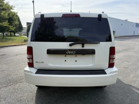 More photos of 2010 Jeep Liberty Sport at Indy Luxury Motorsports, IN