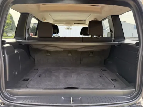 More photos of 2010 Jeep Liberty Sport at Indy Luxury Motorsports, IN