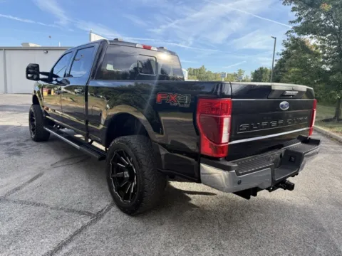 More photos of 2021 Ford F-250SD XLT at Indy Luxury Motorsports, IN