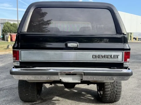 More photos of 1986 Chevrolet Blazer at Indy Luxury Motorsports, IN