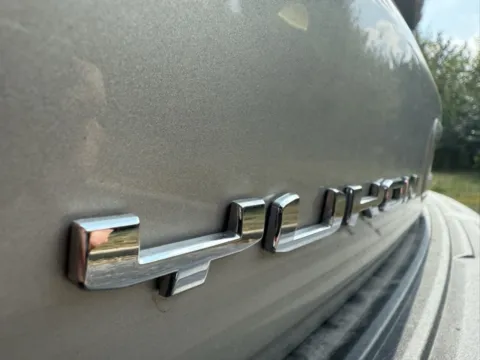 More photos of 2024 GMC Yukon SLT at Indy Luxury Motorsports, IN