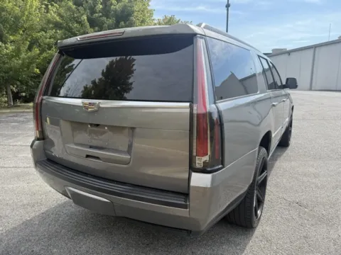 Another view of 2017 Cadillac Escalade ESV Platinum Edition for sale in Indianapolis, IN at Indy Luxury Motorsports