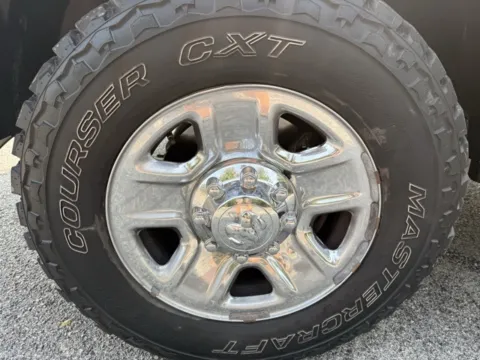 More photos of 2017 Ram 2500 SLT at Indy Luxury Motorsports, IN