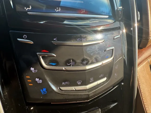 2015 Cadillac Escalade Platinum photo 8