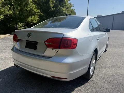 More photos of 2011 Volkswagen Jetta TDI at Indy Luxury Motorsports, IN