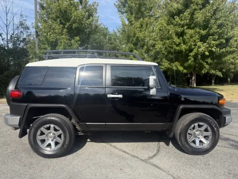 Photos of 2014 Toyota FJ Cruiser for sale in Indianapolis, IN at Indy Luxury Motorsports