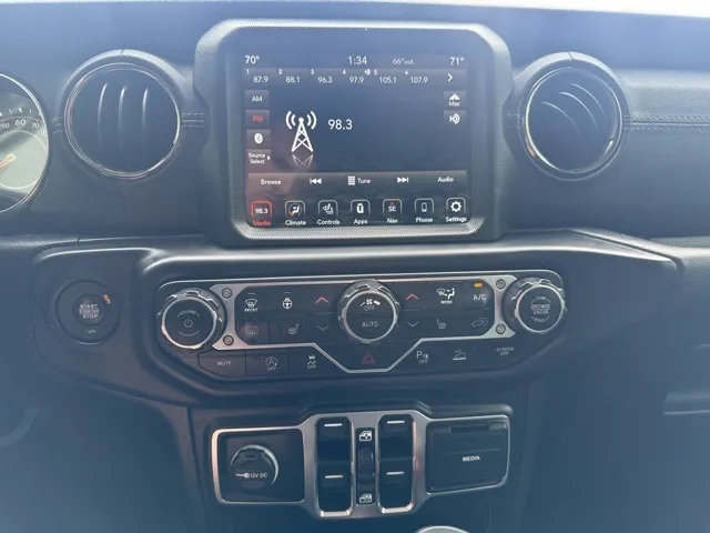 2021 Jeep Gladiator High Altitude photo 8