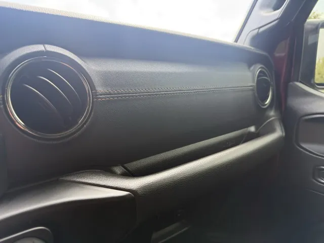 2021 Jeep Gladiator High Altitude photo 10