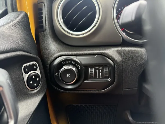 2019 Jeep Wrangler Unlimited Rubicon photo 18
