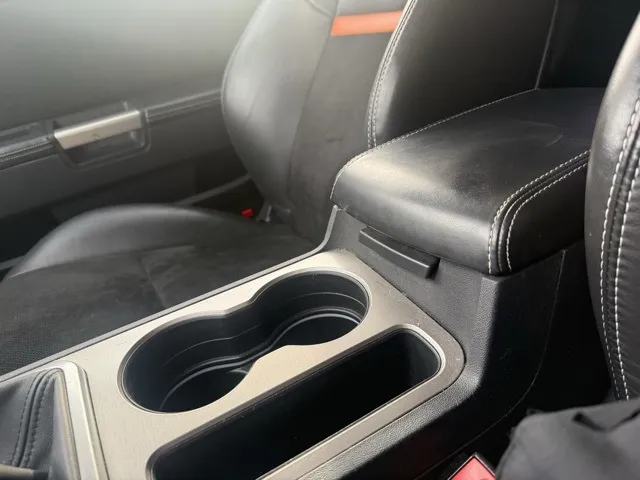 2012 Dodge Challenger SRT8 photo 17