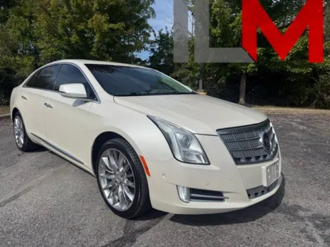 White 2014 Cadillac XTS Platinum for sale in Indianapolis, IN