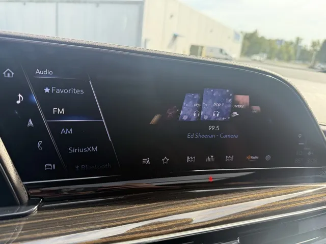2023 Cadillac Escalade ESV Premium Luxury photo 23