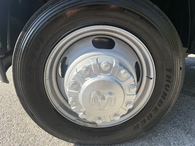 2021 Ram 5500 Tradesman photo 2