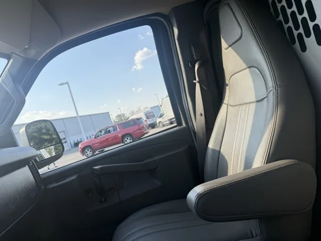 2020 Chevrolet Express 2500 Cargo photo 16
