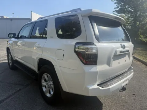 More photos of 2017 Toyota 4Runner at Indy Luxury Motorsports, IN