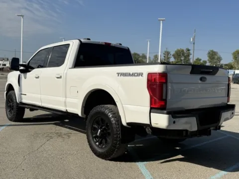 More photos of 2021 Ford F-250SD Lariat at Indy Luxury Motorsports, IN
