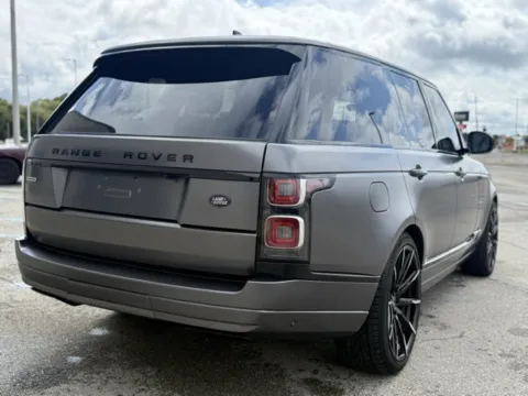 Another view of 2019 Land Rover Range Rover 5.0L V8 Supercharged for sale in Indianapolis, IN at Indy Luxury Motorsports