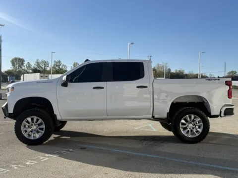 Another view of 2021 Chevrolet Silverado 1500 Custom for sale in Indianapolis, IN at Indy Luxury Motorsports