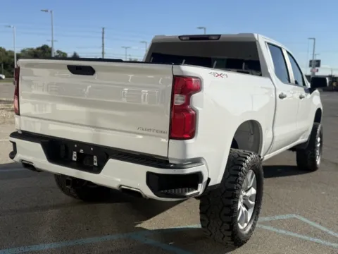 More photos of 2021 Chevrolet Silverado 1500 Custom at Indy Luxury Motorsports, IN