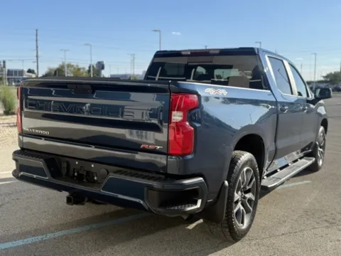 More photos of 2020 Chevrolet Silverado 1500 RST at Indy Luxury Motorsports, IN