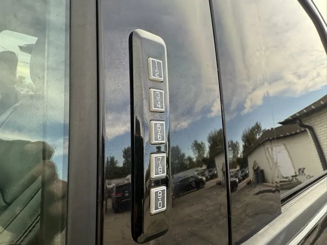 2017 Ford F-250 photo 4