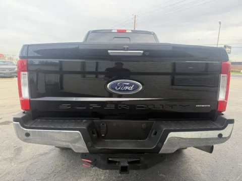 More photos of 2017 Ford F-250SD Lariat at Indy Luxury Motorsports, IN