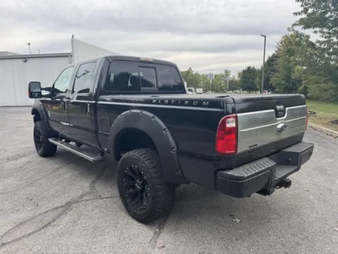 More photos of 2016 Ford F-350SD Platinum at Indy Luxury Motorsports, IN