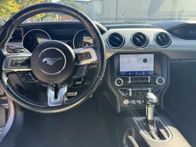 2020 Ford Mustang EcoBoost Premium photo 4