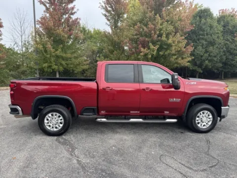More photos of 2020 Chevrolet Silverado 2500HD LT at Indy Luxury Motorsports, IN
