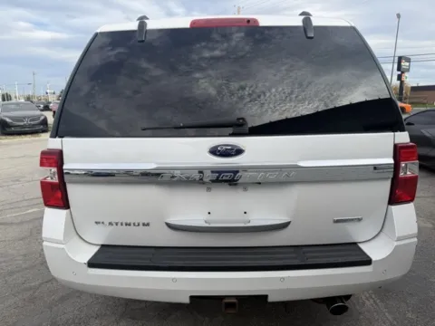 More photos of 2017 Ford Expedition Platinum at Indy Luxury Motorsports, IN
