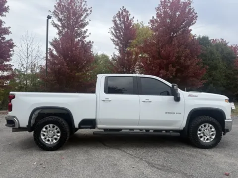 Photos of 2020 Chevrolet Silverado 2500HD LT for sale in Indianapolis, IN at Indy Luxury Motorsports