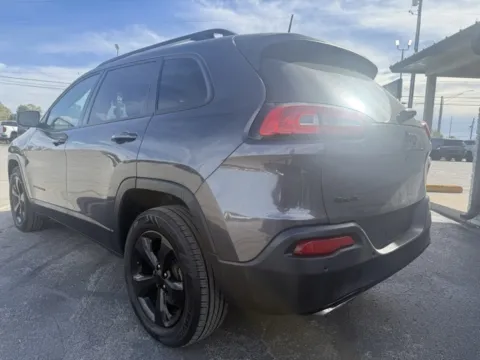 More photos of 2016 Jeep Cherokee High Altitude at Indy Luxury Motorsports, IN