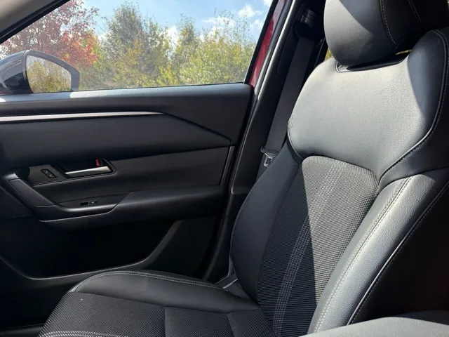 2023 Mazda CX-50 2.5 Preferred Plus photo 4
