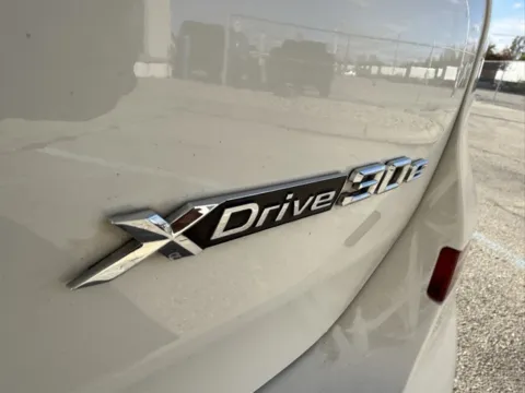 More photos of 2020 BMW X3 xDrive30e at Indy Luxury Motorsports, IN