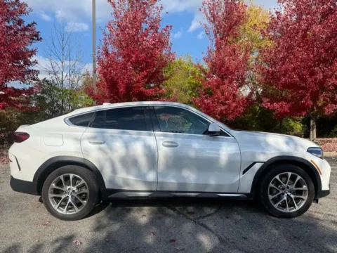 Photos of 2022 BMW X6 xDrive40i for sale in Indianapolis, IN at Indy Luxury Motorsports