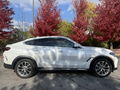 Photos of 2022 BMW X6 xDrive40i for sale in Indianapolis, IN at Indy Luxury Motorsports