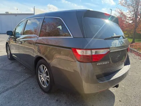 More photos of 2011 Honda Odyssey EX-L at Indy Luxury Motorsports, IN